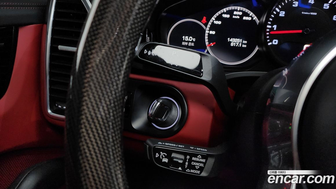 Porsche Cayenne 2020