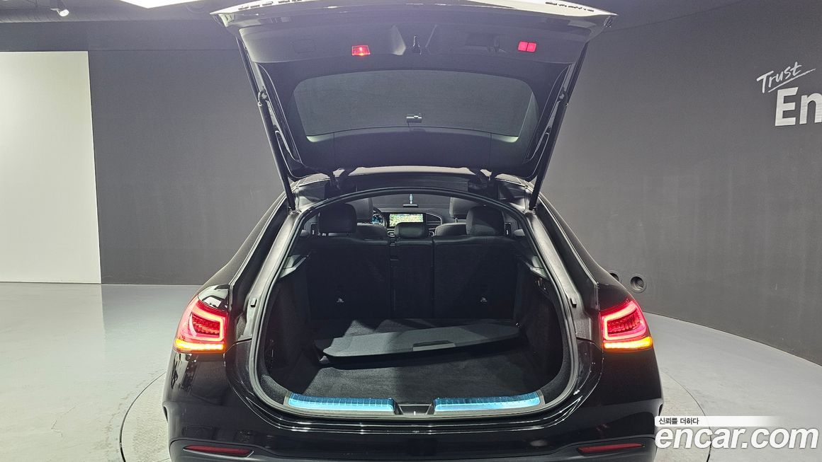 Mercedes-Benz GLE-Class 2021