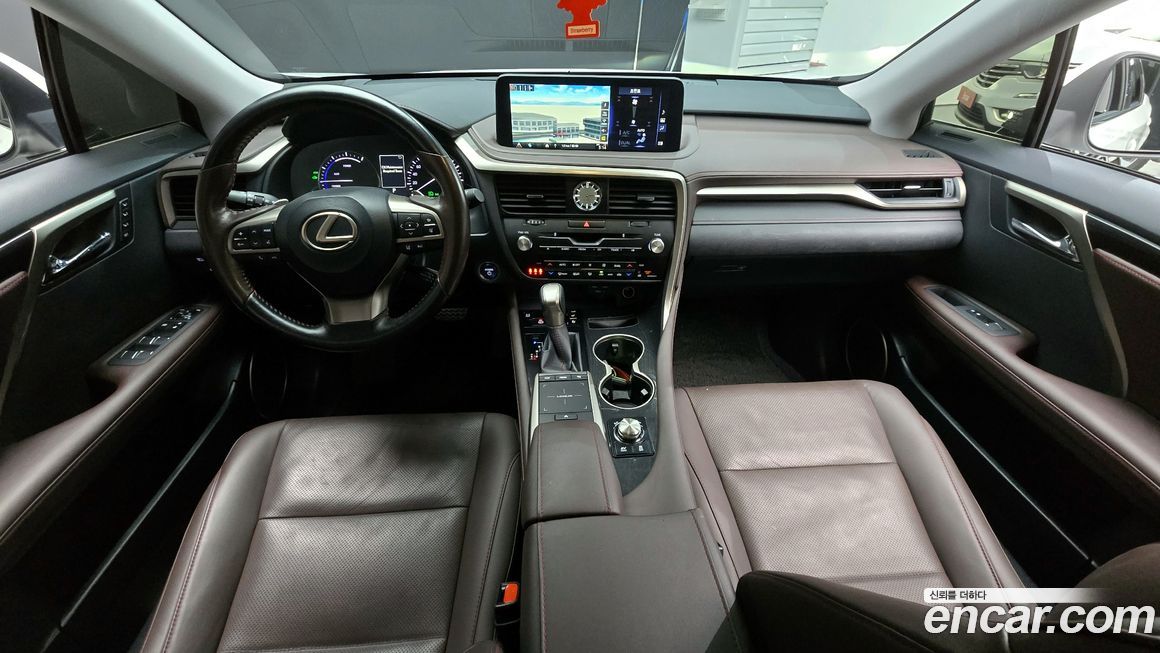 Lexus RX 2021