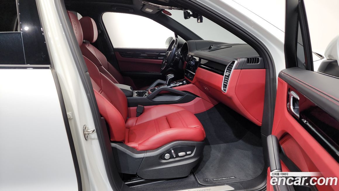 Porsche Cayenne 2020