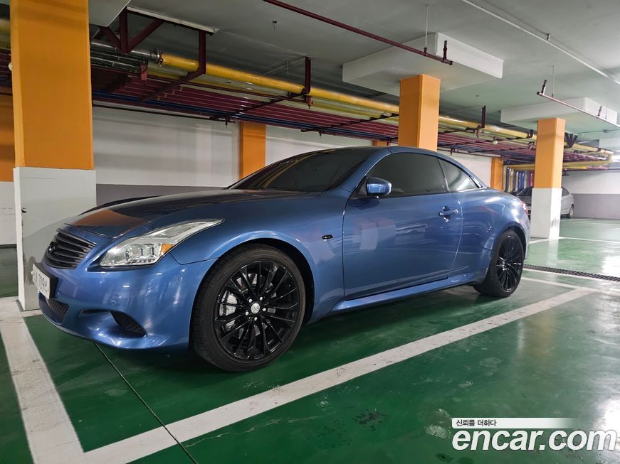 Infiniti G 2011