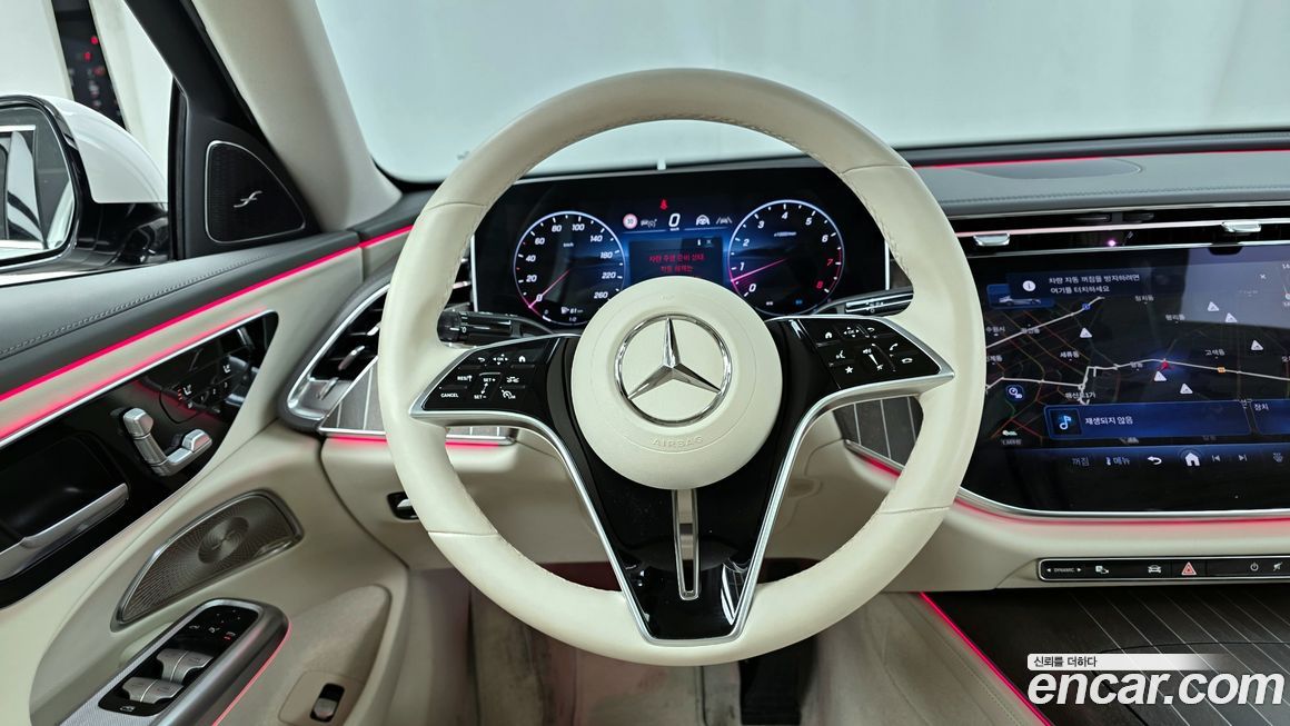 Mercedes-Benz E-Class 2024