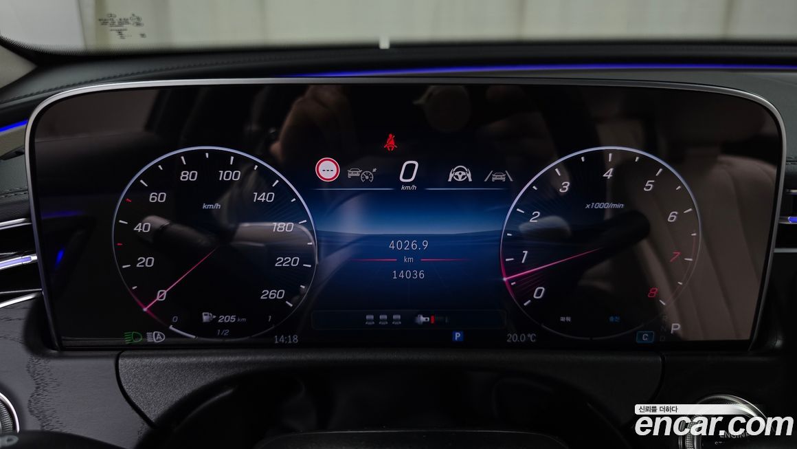 Mercedes-Benz E-Class 2025