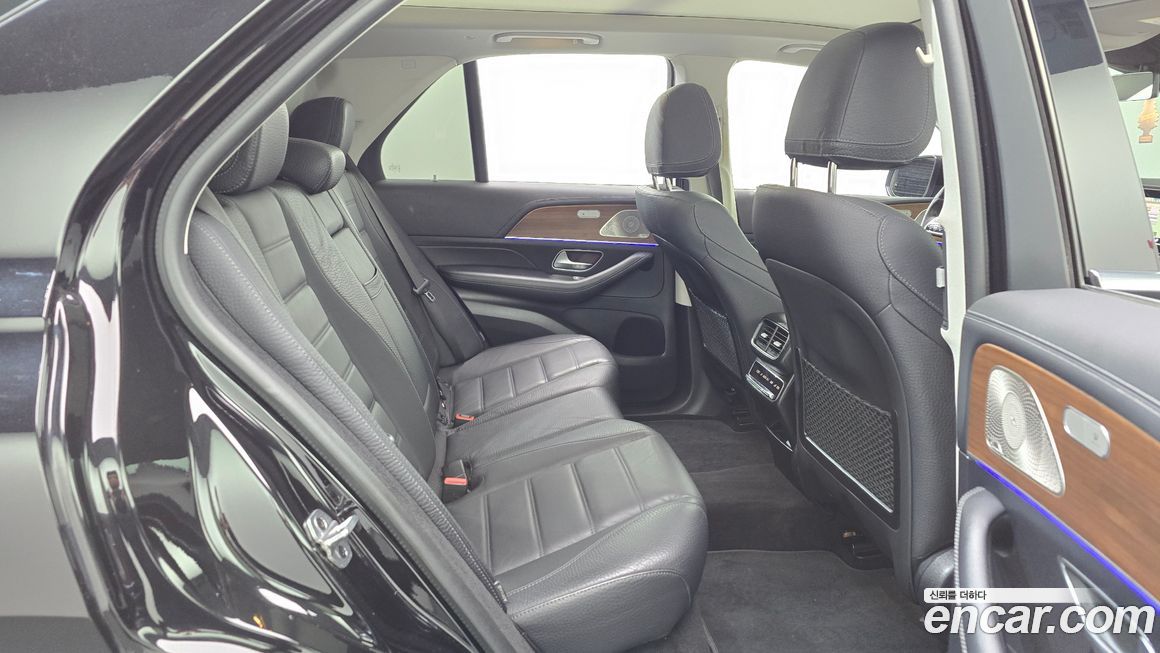 Mercedes-Benz GLE-Class 2021