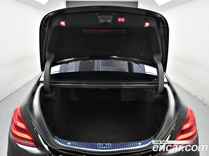 Mercedes-Benz S-Class 2019