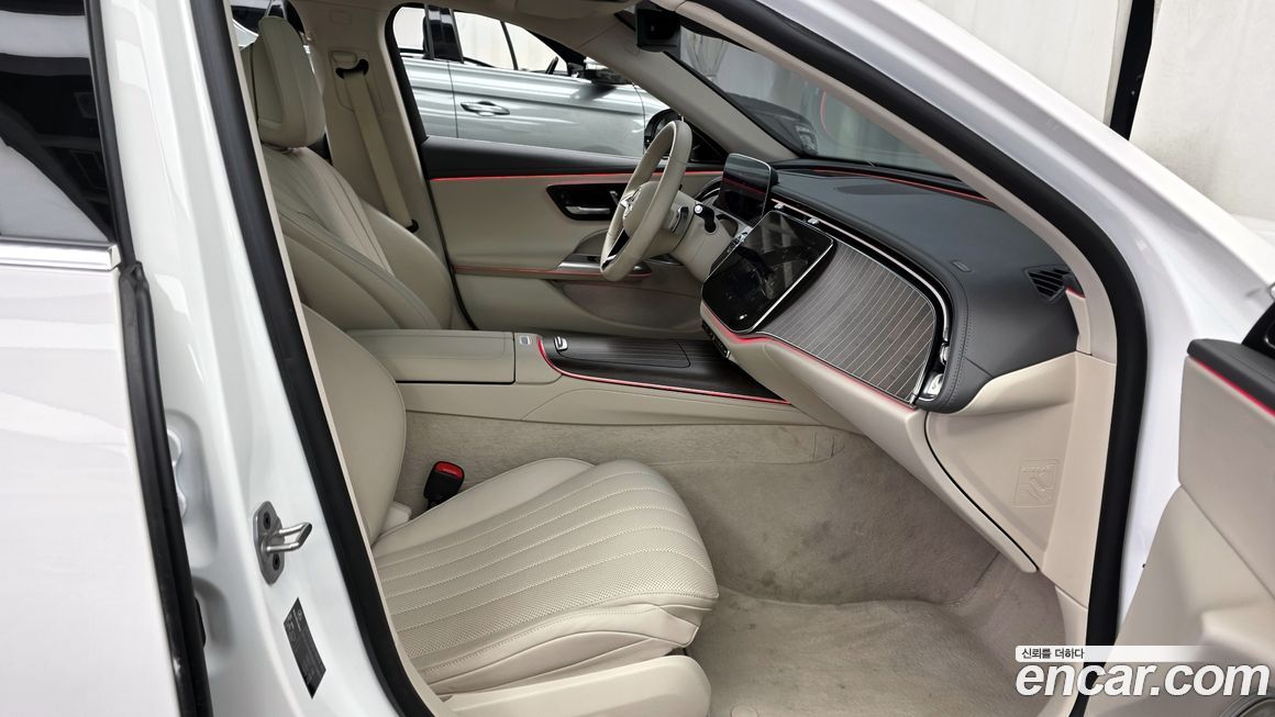 Mercedes-Benz E-Class 2024