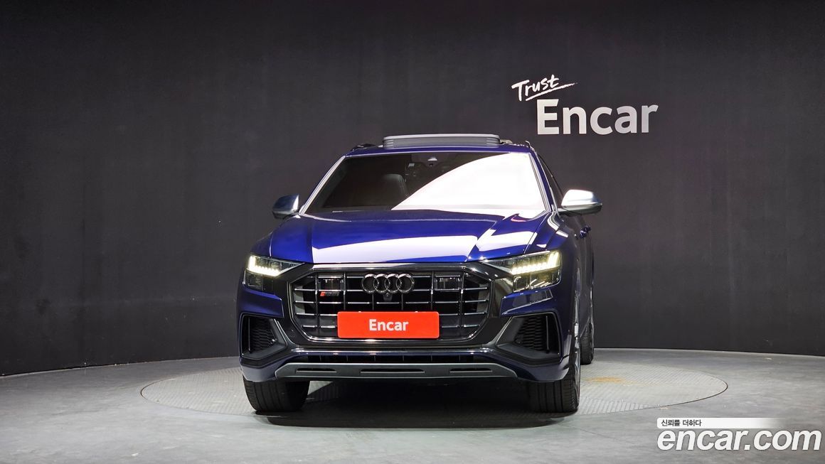 Audi Q8 2021
