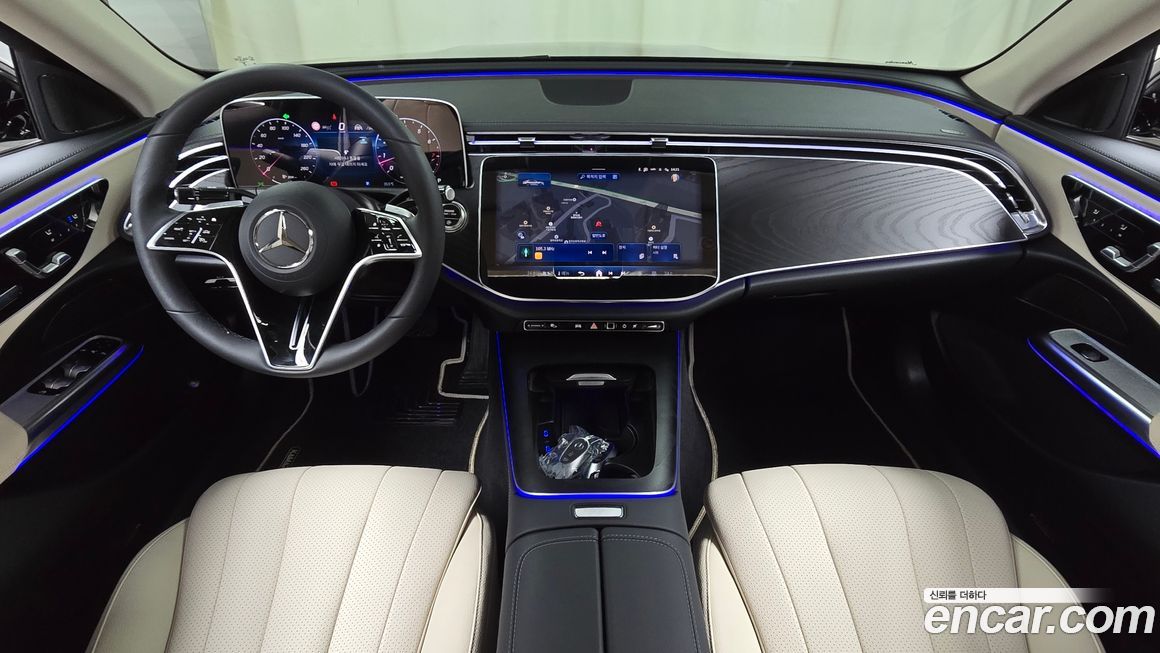 Mercedes-Benz E-Class 2025