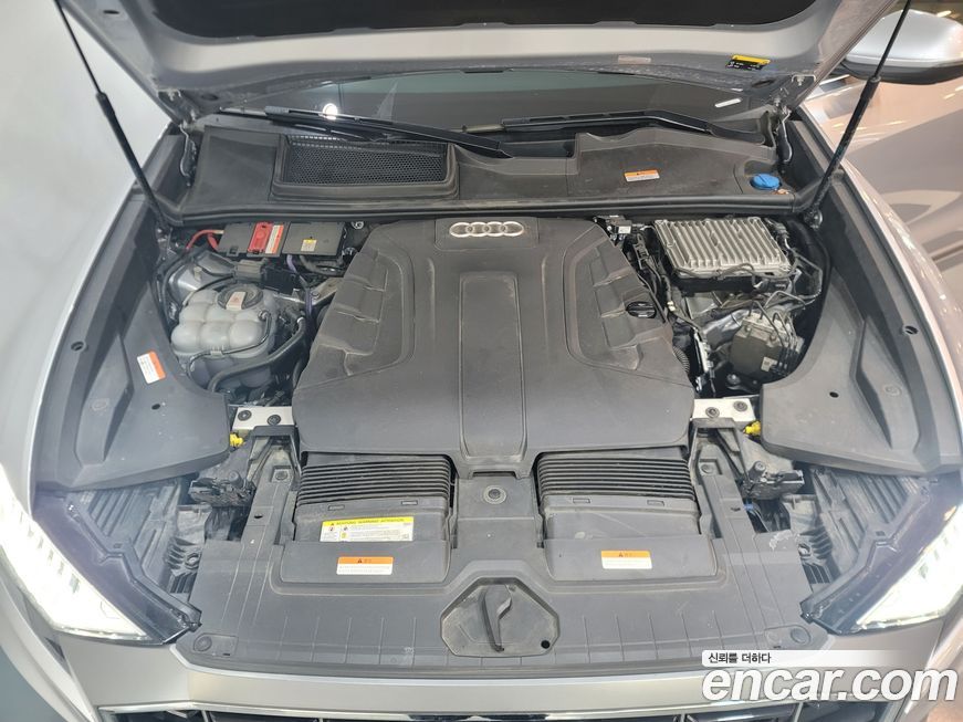 Audi Q8 2021