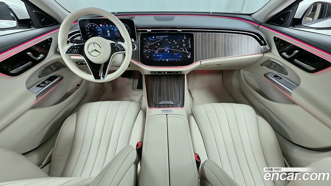 Mercedes-Benz E-Class 2024