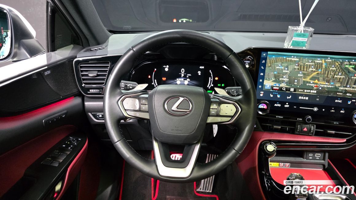 Lexus NX 2025