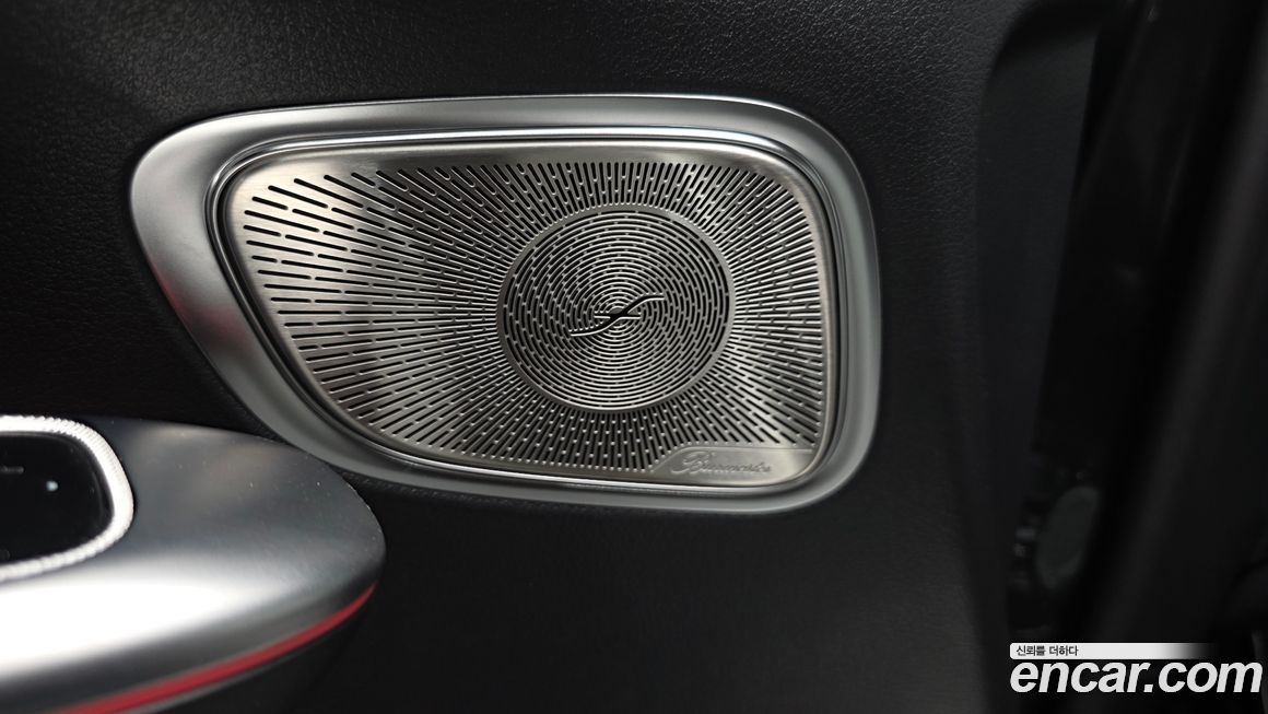 Mercedes-Benz GLC-Class 2025