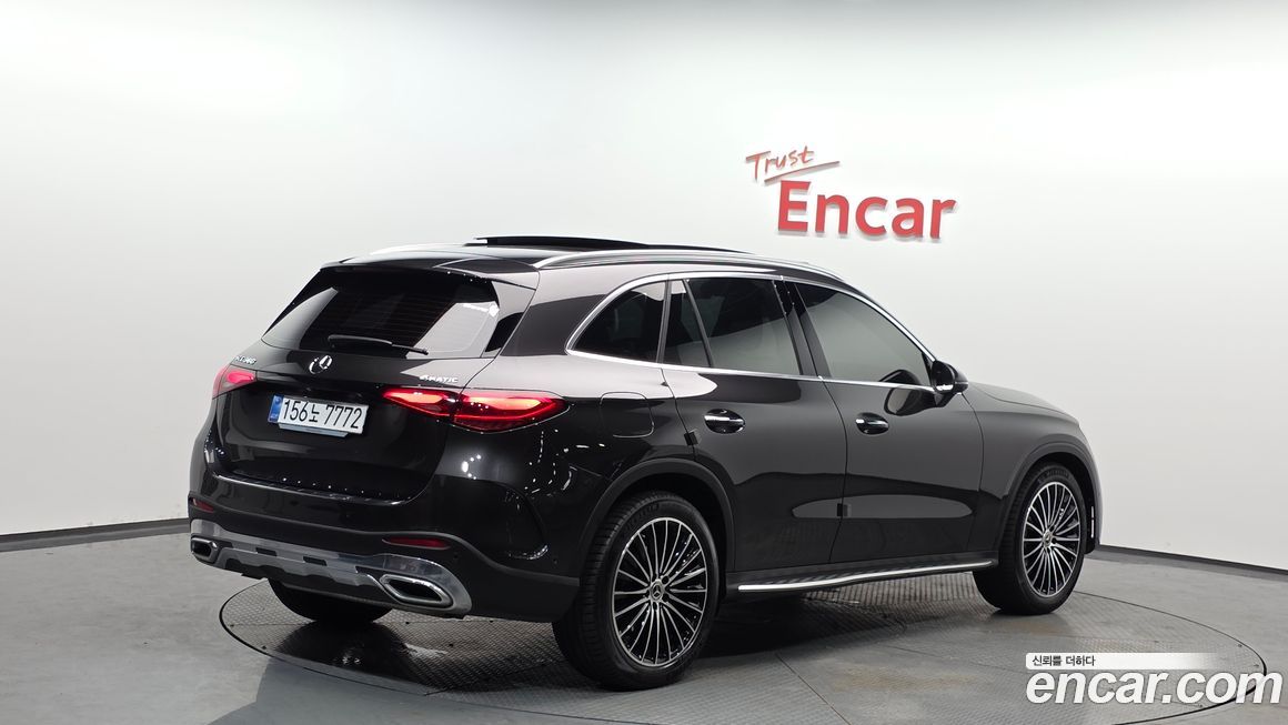 Mercedes-Benz GLC-Class 2025