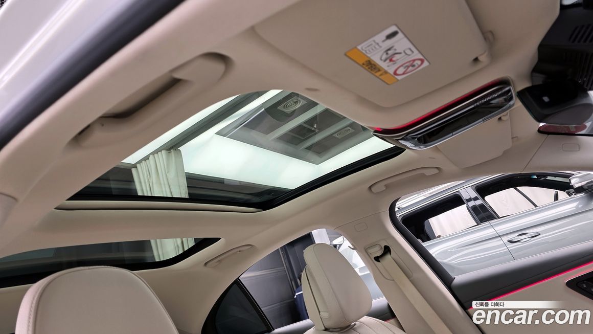 Mercedes-Benz E-Class 2024