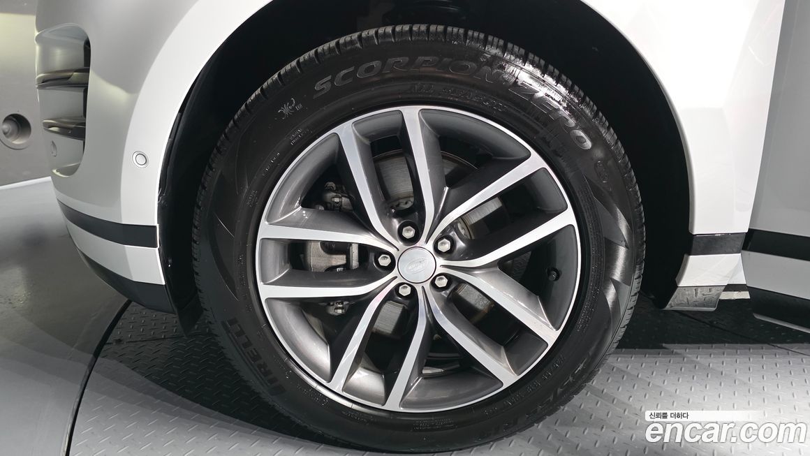 Land Rover Range Rover Evoque 2025