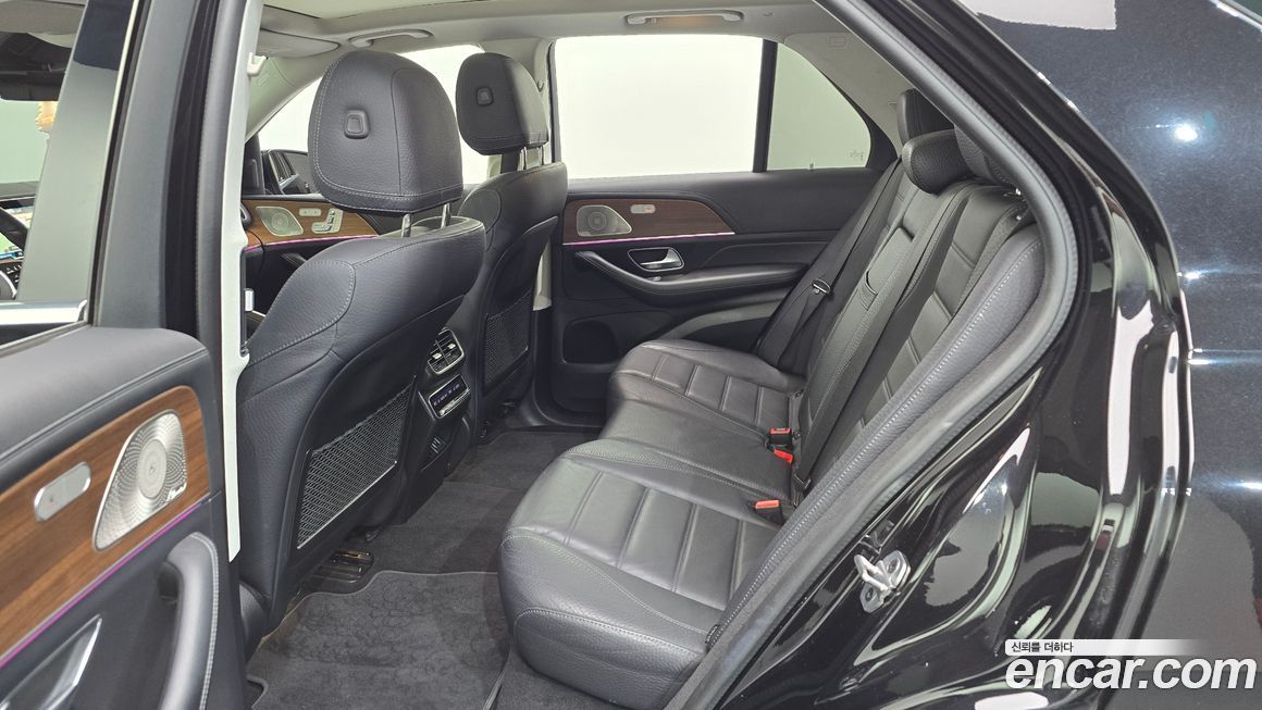 Mercedes-Benz GLE-Class 2021