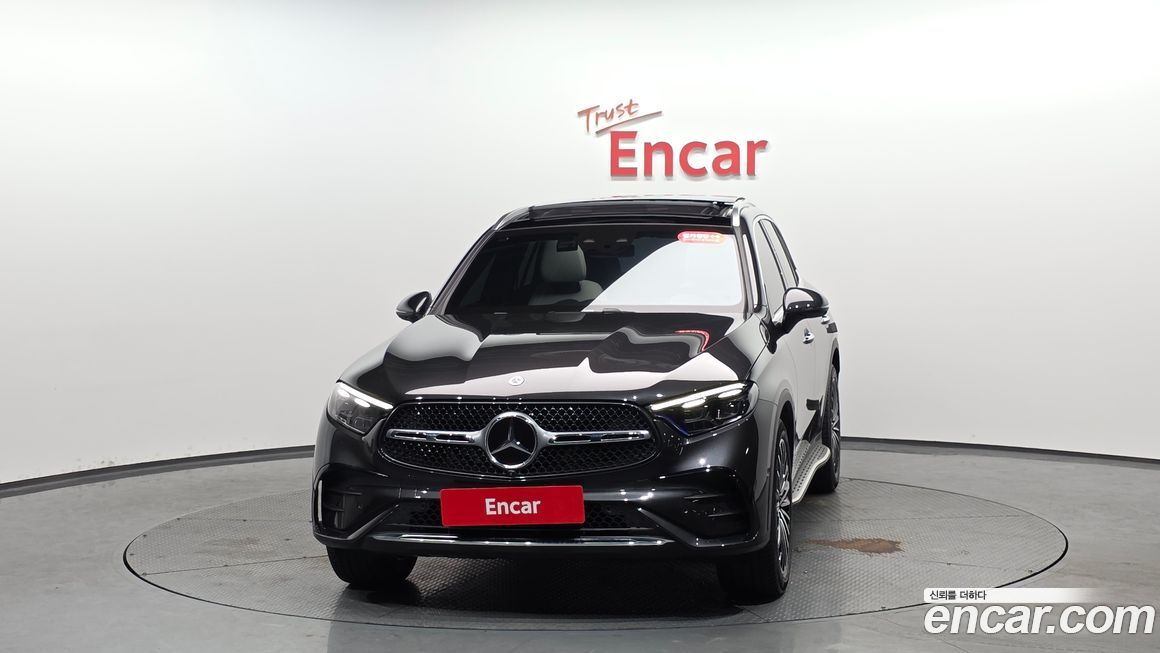 Mercedes-Benz GLC-Class 2025