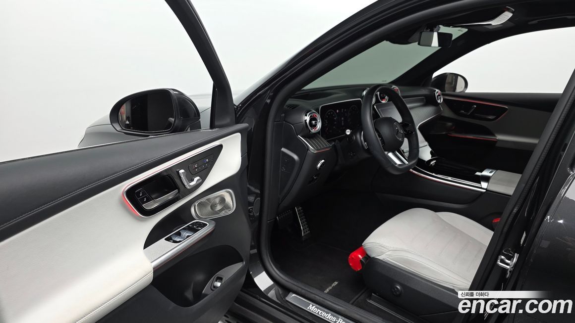 Mercedes-Benz GLC-Class 2025