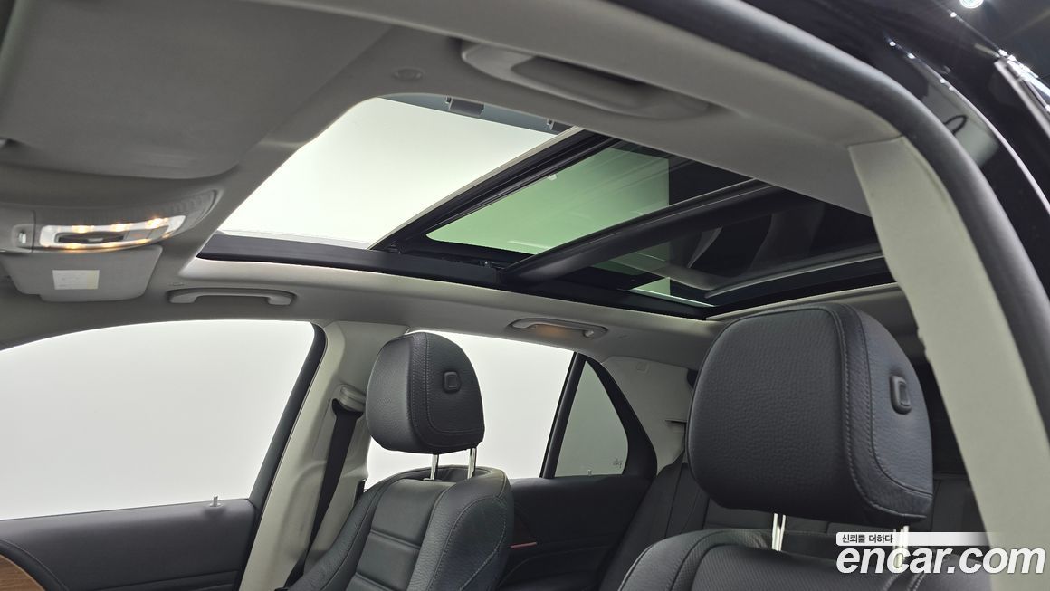 Mercedes-Benz GLE-Class 2021