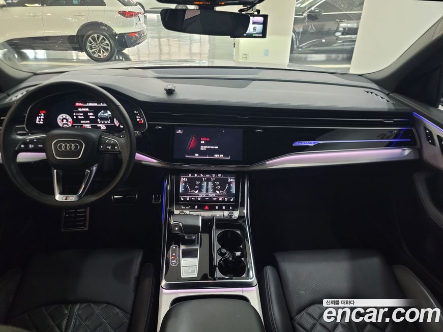 Audi Q8 2021