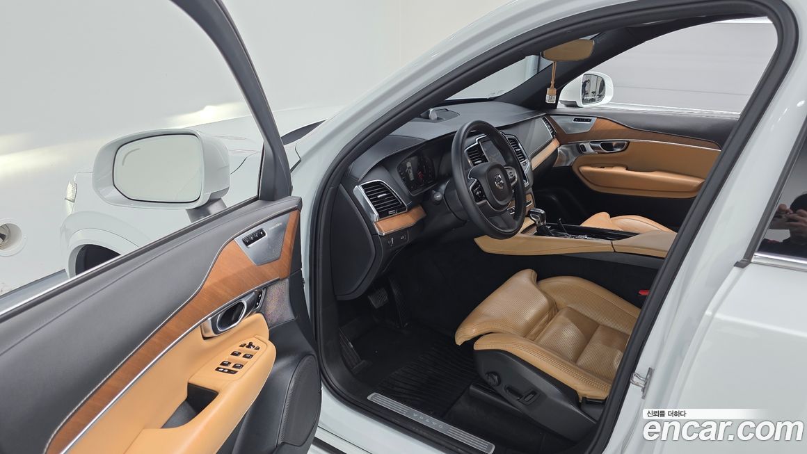 Volvo XC90 2019