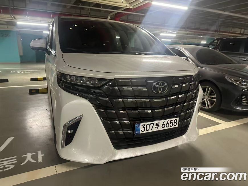 Toyota Alphard 2024