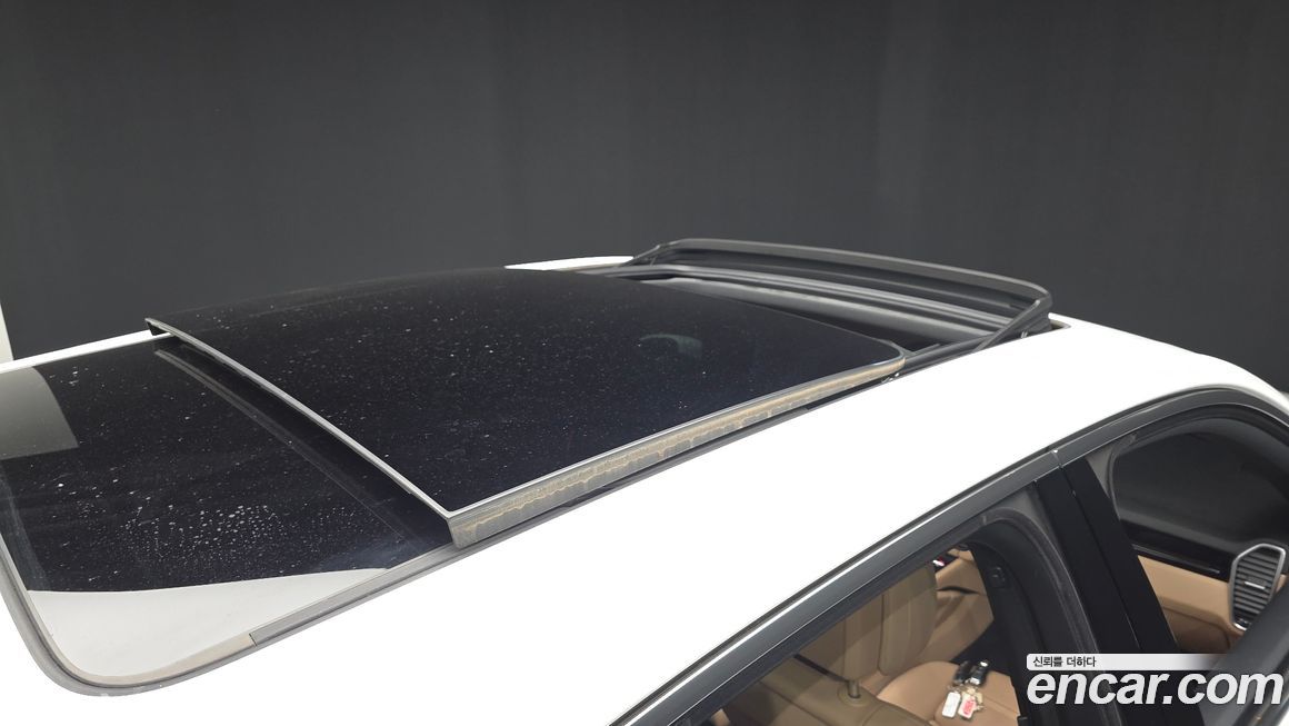 Porsche Cayenne 2021