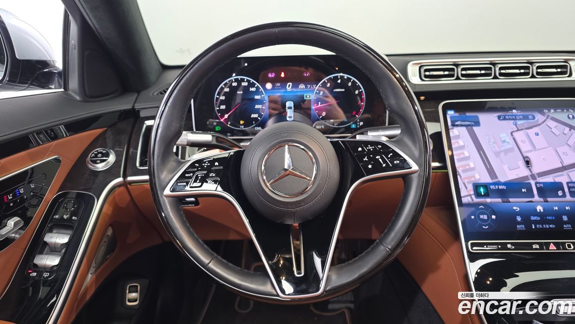 Mercedes-Benz S-Class 2021