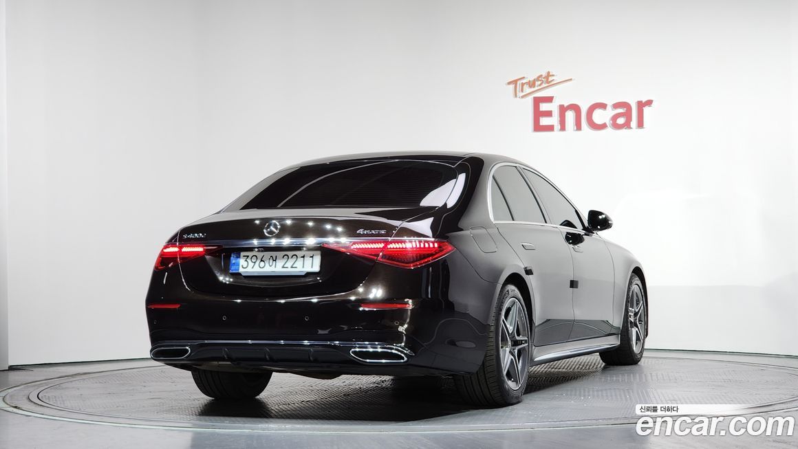 Mercedes-Benz S-Class 2021