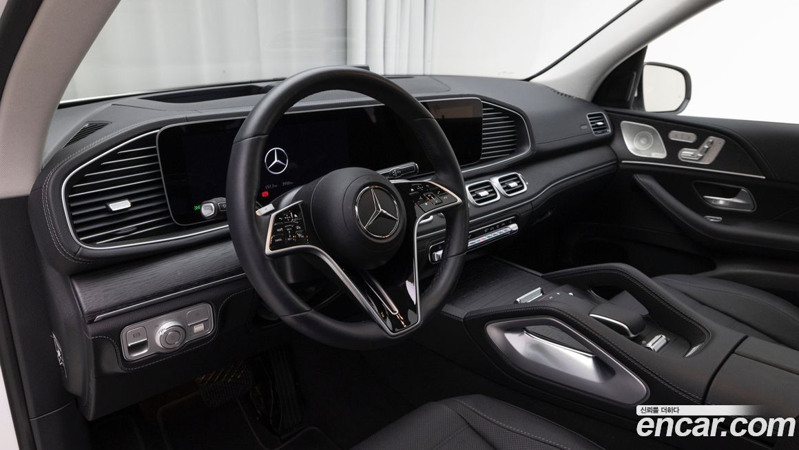 Mercedes-Benz GLE-Class 2025