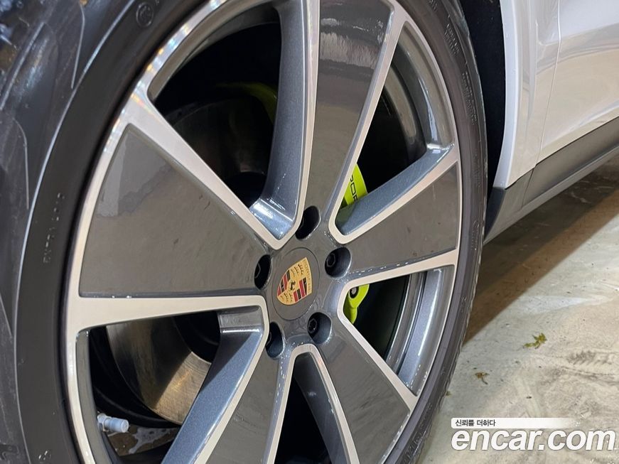 Porsche Cayenne 2023