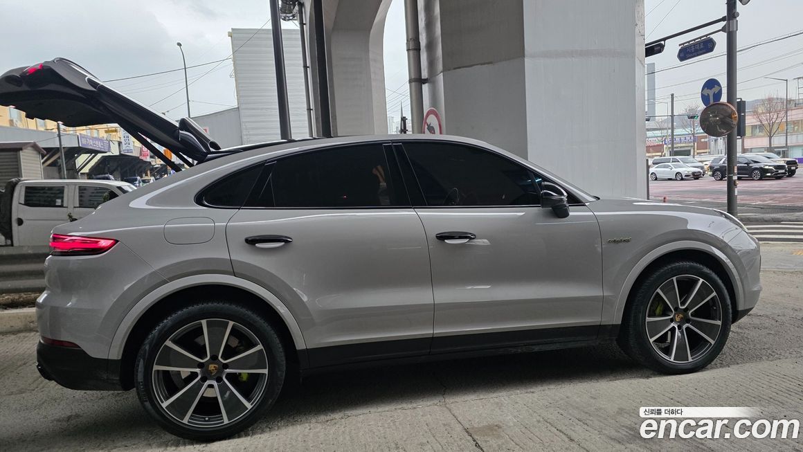 Porsche Cayenne 2023