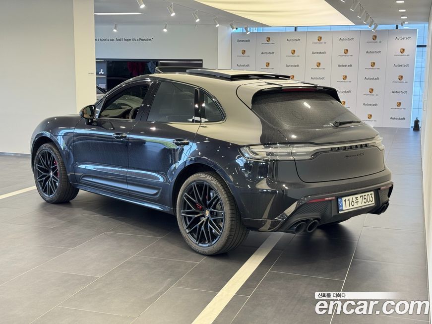 Porsche Macan 2022