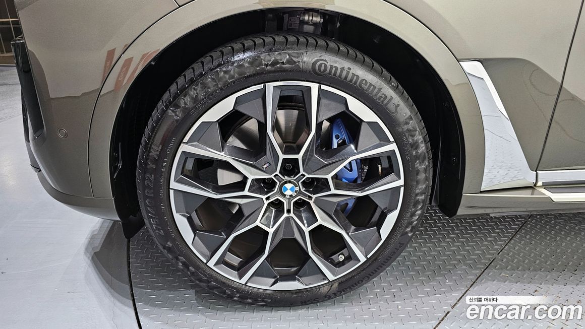 BMW X7 2025