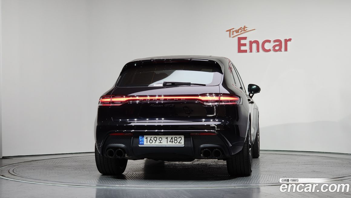 Porsche Macan 2022