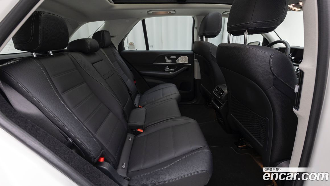 Mercedes-Benz GLE-Class 2025