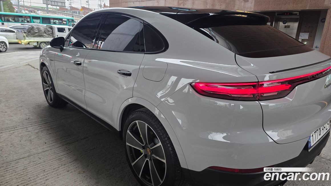 Porsche Cayenne 2023