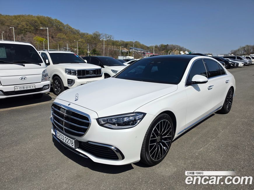 Mercedes-Benz S-Class 2024