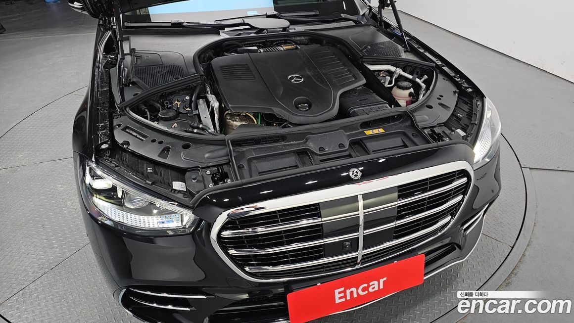 Mercedes-Benz S-Class 2026