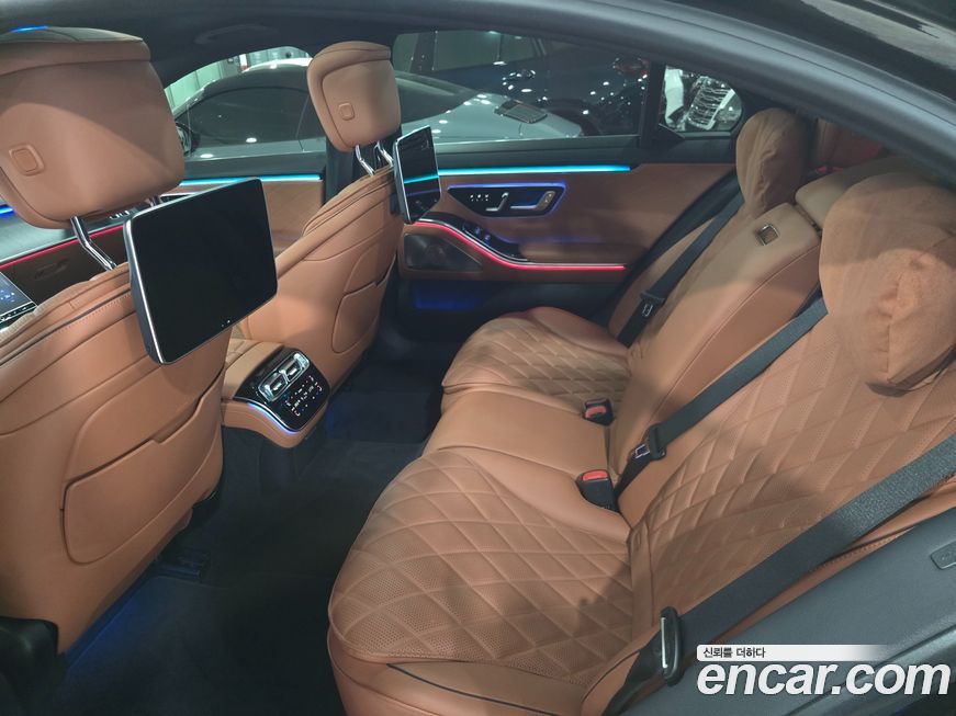 Mercedes-Benz S-Class 2023