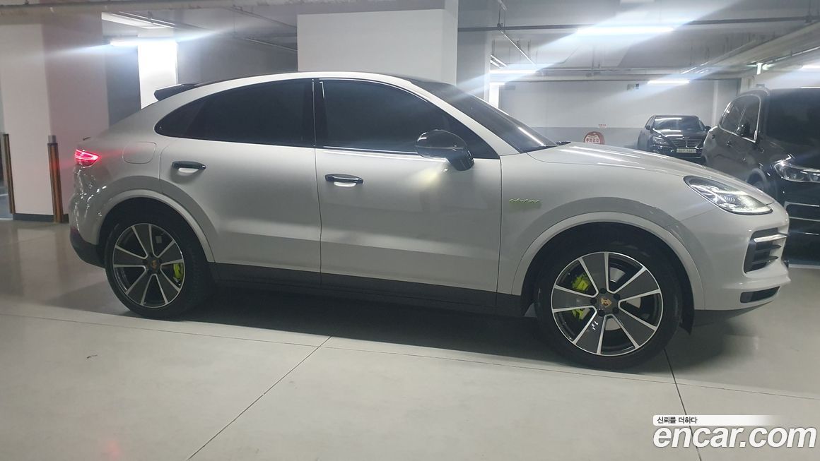 Porsche Cayenne 2023