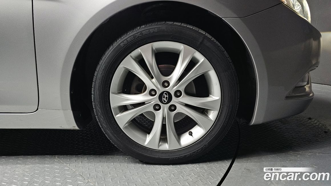 Hyundai Sonata 2010