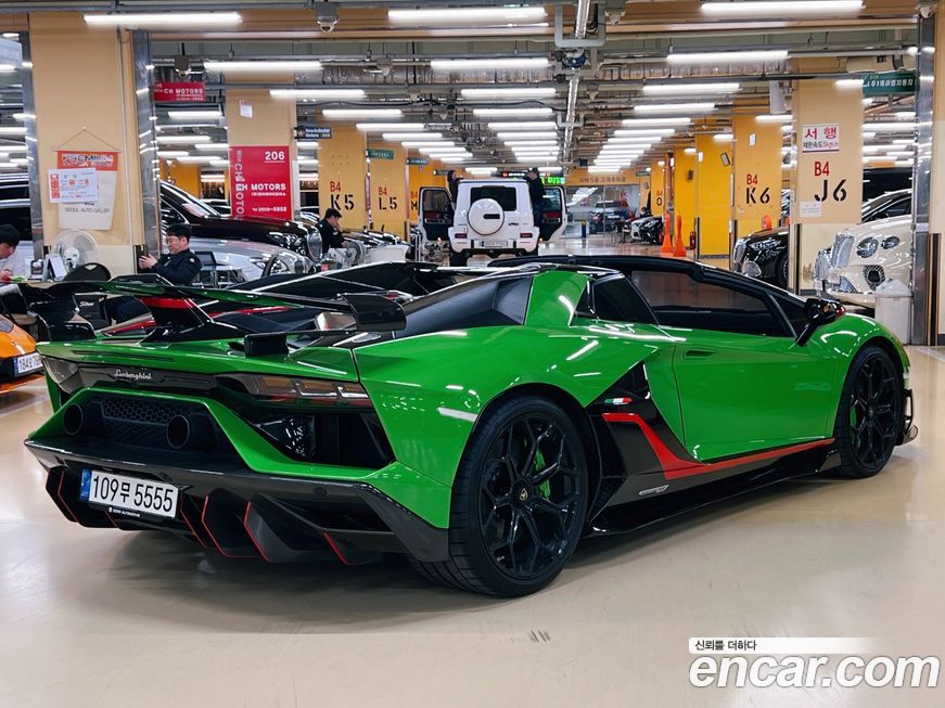 Lamborghini Aventador 2020