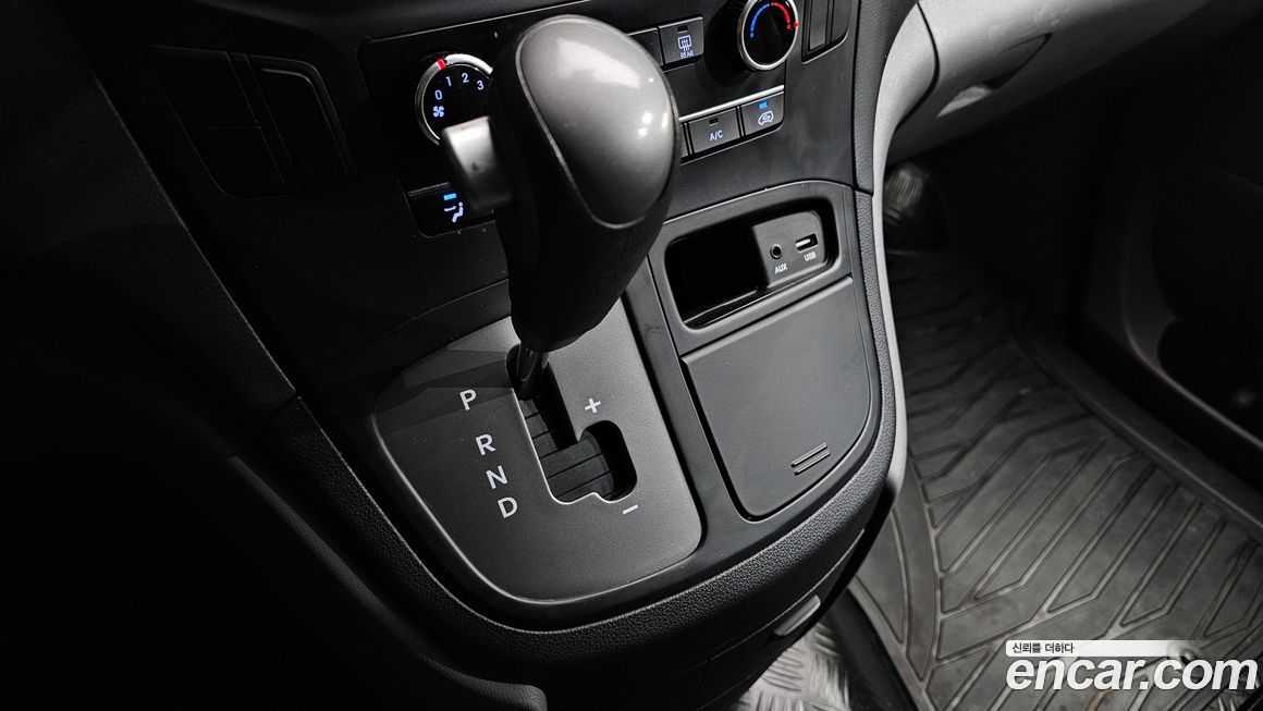 Hyundai Starex 2019