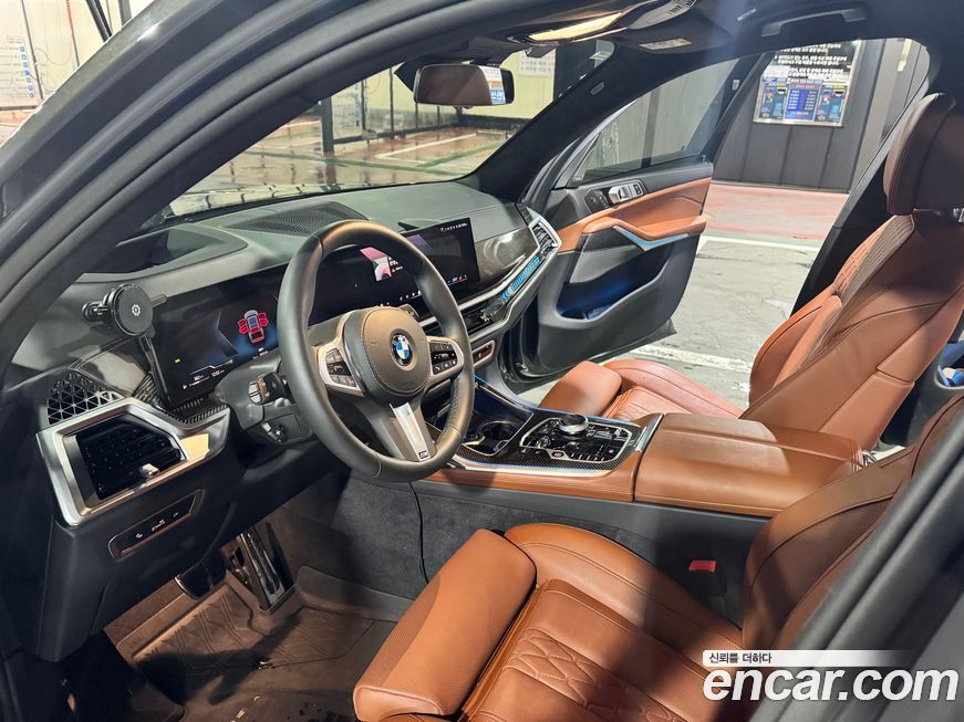 BMW X7 2025