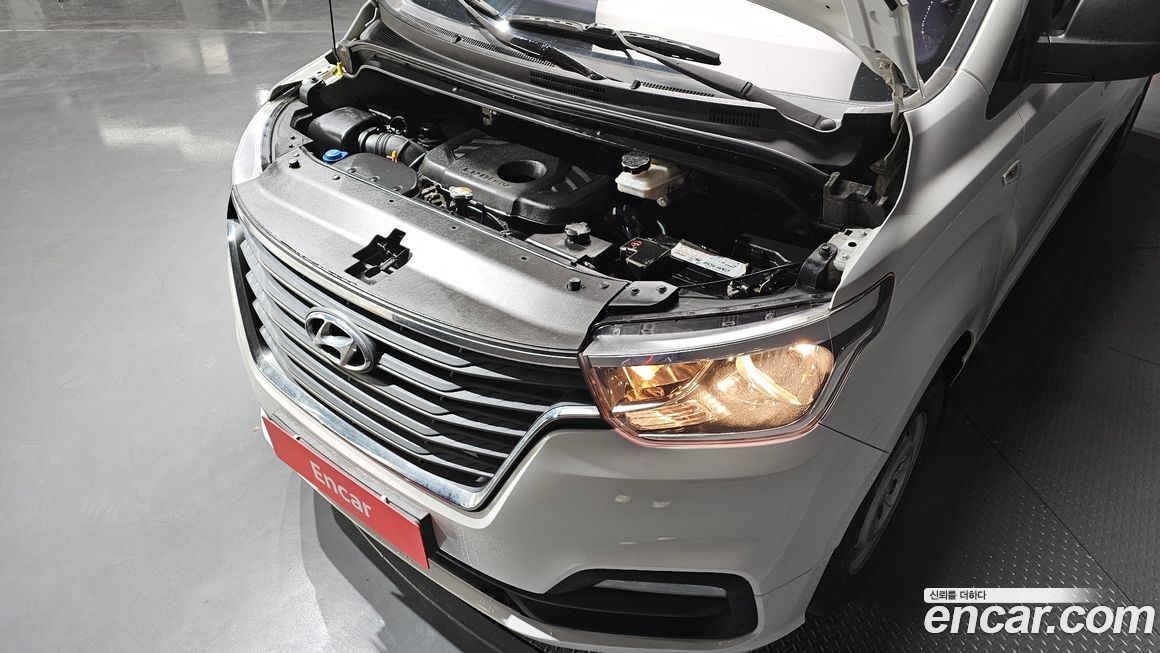 Hyundai Starex 2019