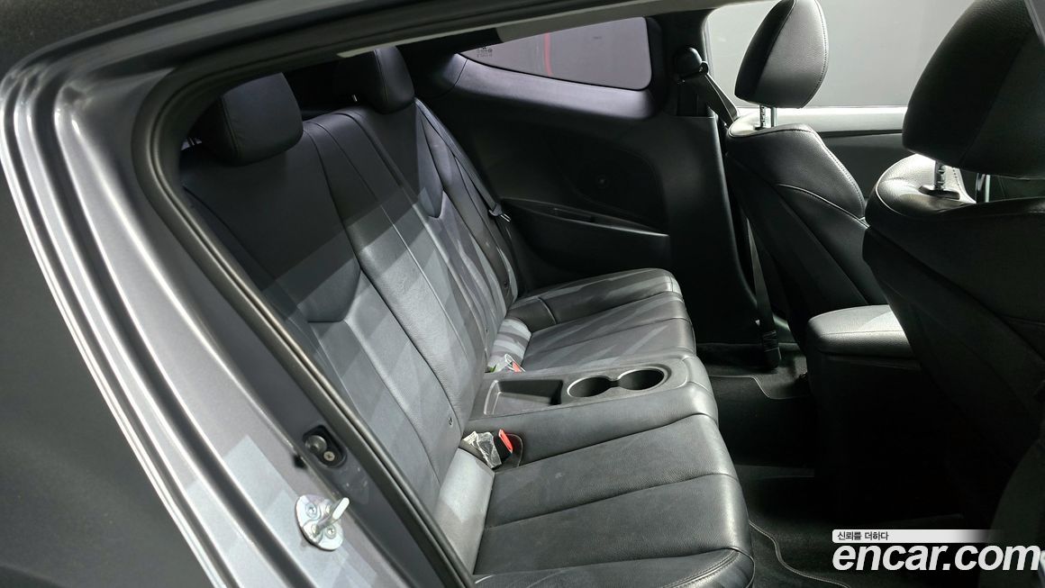 Hyundai Veloster 2012