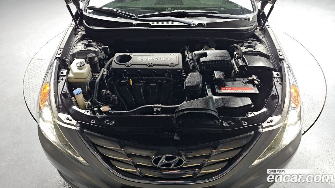 Hyundai Sonata 2010
