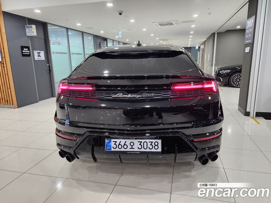 Lamborghini Urus 2025