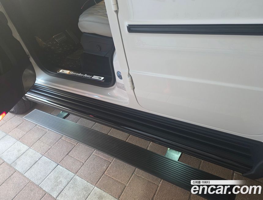 Mercedes-Benz G-Class 2025